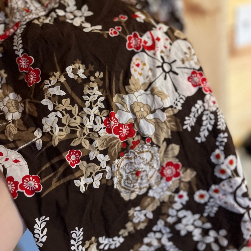 Quizz Again Trends Made In India Brown Floral Blouse - Picture 5 of 7